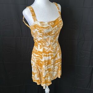 Reformation*** Unique pattern orange dress size 4 with adjustable straps:)